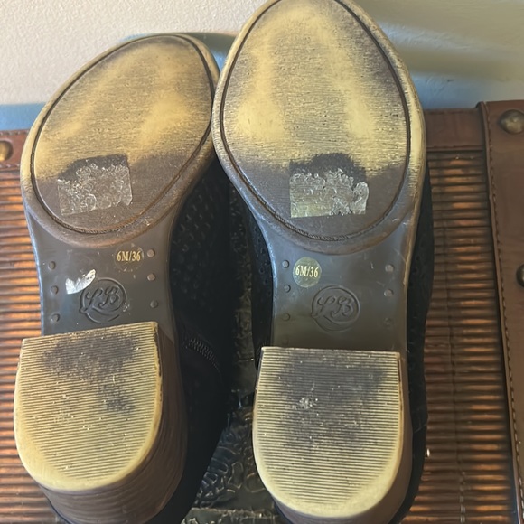 Lucky Brand Baylah Suede Perforated Ankle Bootie - Picture 6 of 6